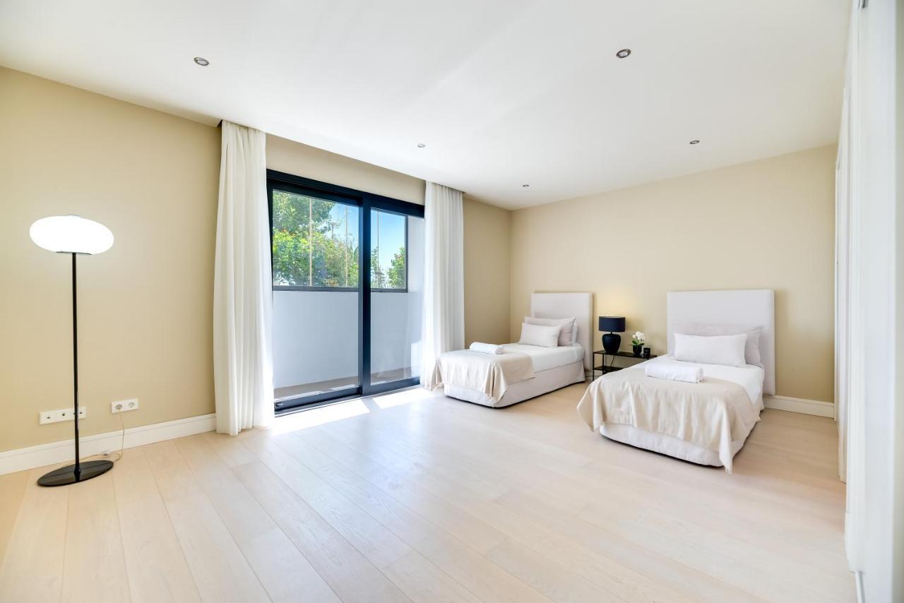 Vacation Marbella I Villa Paraiso The View, Infinity Heated Pool, Sea View, 24-7 Security, Golf Courses Estepona Exterior foto